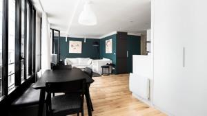 Bright & renovated 3BD for 8 guests in Le Marais!