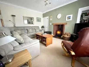 Comfortable 4 bed Home, Valhalla, Helmsdale - Lothbeg