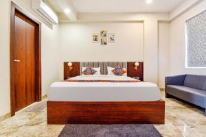 FabHotel Pravaasam Residency