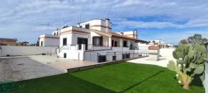 Villa Bassani, grande e luminosa ideale per gruppi - Infernetto