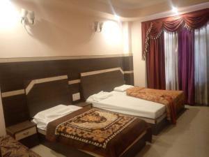 Vipul Palace, katra