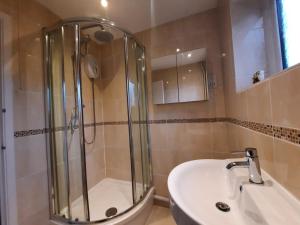 St Margarets 2-Bed Chalet - Sleeps 4 & Pets ok