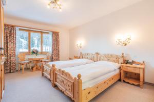 Superior Double Room room in Hotel Corvatsch