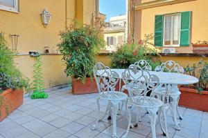 Amleto Apartments