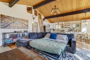 Timber Peak Cabin - Hot Tub BBQ Scenic Views