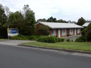 Castaway Holiday Apartments - Strahan
