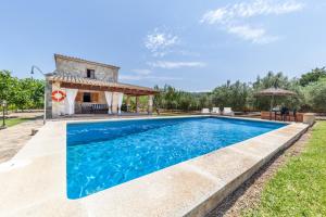Villa Roqueta by Sealand Villas