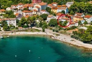 Beach House EVITA with sea view