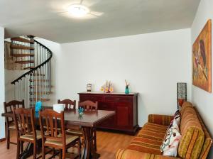 The Lookout di Casa Camilla Journey