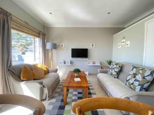 Tranquility by the Sea: beachside family fun!