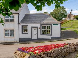 2 Bed in Embleton 78956