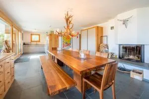 LAAX Homes - Casa Canginas - Elm