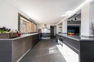 Maisons de vacances Blangiel - Villa au coeur des vignes du Luberon : photos des chambres