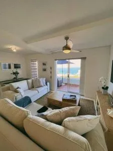 Couples Cove: Luxe Getaway w/ jetted bath & views - Dido Valley