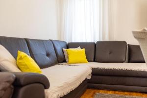 Coastal Comfort Apartment