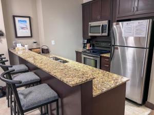 Silver Rock Condominiums by Fernie Central Reservations