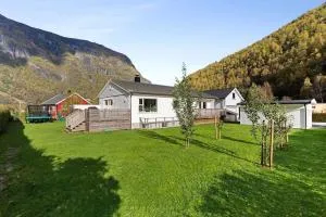 Fint hus i Flåm - 艾于兰
