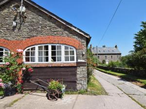 2 Bed in Abergavenny 90234