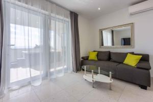 Holiday home in Crikvenica 42951