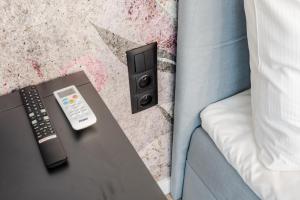 Stylowe Studio Very Berry w Poznaniu z Parkingiem i Balkonem by Noclegi Renters