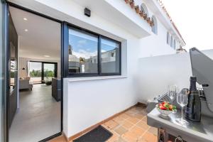 Modern Beachside Townhouse in Costalita - with Sea Views!