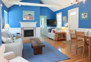 Stay On The Cape Vacation Rentals: Walk To Beach Hyannisport Three Bedroom - Barnstable