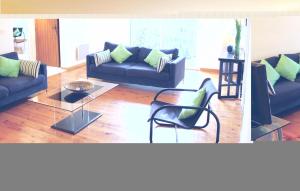 Gorgeous Home In Creissan With Wifi