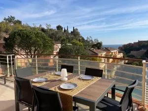 Esterel Bay - Les Clés de L´Estérel - Le Trayas