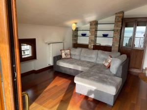 Attico Fronte Lago con Vista Mozzafiato