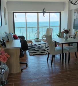 Sturning Ocean View.