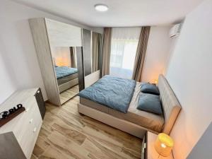 Los Locos Beach Apartment