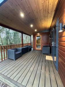 The Secret Garden - Hot Tub North Coast Stay
