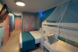 Quadruple Room - Disability Access room in Marina d'Or® Hotel Marina d'Or 3*