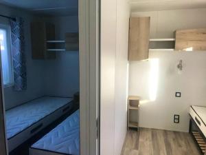 Bungalow charmant à Canet-en-Roussillon avec piscine