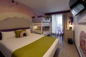 Superior Quadruple Room room in Marina d'Or® Hotel Marina d'Or 3*