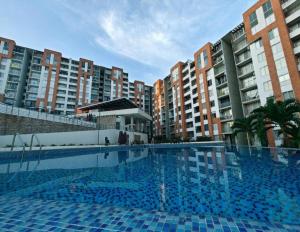 Espectacular apartamento de 3 habitaciones con piscina y parqueadero privado Excelente Relacion Precio Calidad Puntaje