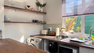 Travellers Inn - Studio Cottage