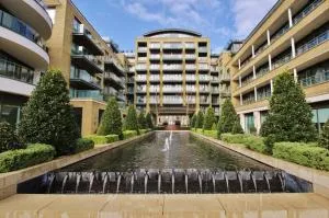 Incredible 2Bedroom Apartment in Brentford - 布伦特福德