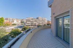 Minicasa con ampia terrazza - Monteodorisio