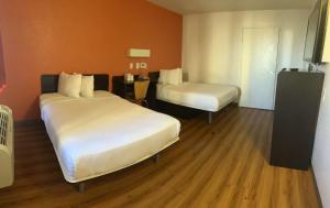 Quadruple Room room in Motel 6-Austin TX