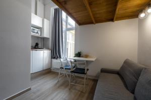 Cozy Old Town Apartment 9 - Selari