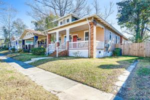 Pet-Friendly Home in Dtwn Wilmington WFH Welcome!