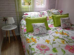 FANTÁSTICO PISO ARCO IRIS Junto Casco Histórico - 4hvězdičkové hotely ve městě Valladolid