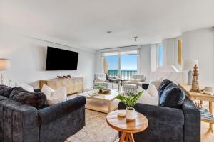 Elegant Oceanfront Penthouse with Panoramic view, Omni Resort, Sea Dunes