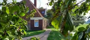 Aan de Dijk - 埃丹