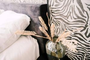 Suite with Bath City Center Villa Tilburg