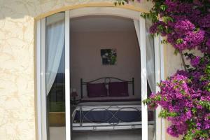 Villa Grasse vue mer exceptionnelle 8P piscine intérieure