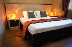 One-Bedroom Suite room in Art Hotel