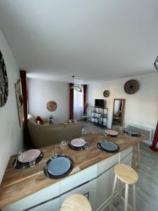 T4 Lumineux proche Centre Ville Narbonne & Des Grands Buffets 2 étoiles