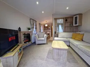 Beautiful Caravan near Edinburgh nr 9 - Longniddry